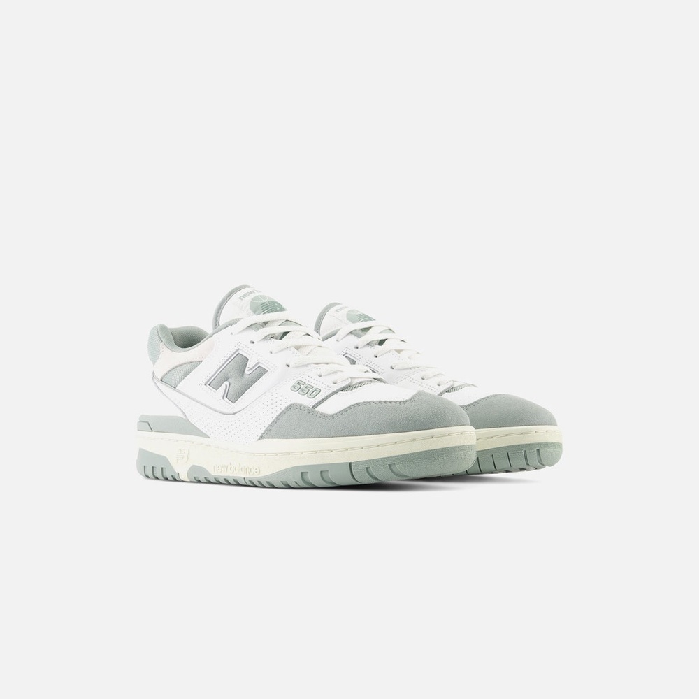 New Balance 550 - White/Juniper Green